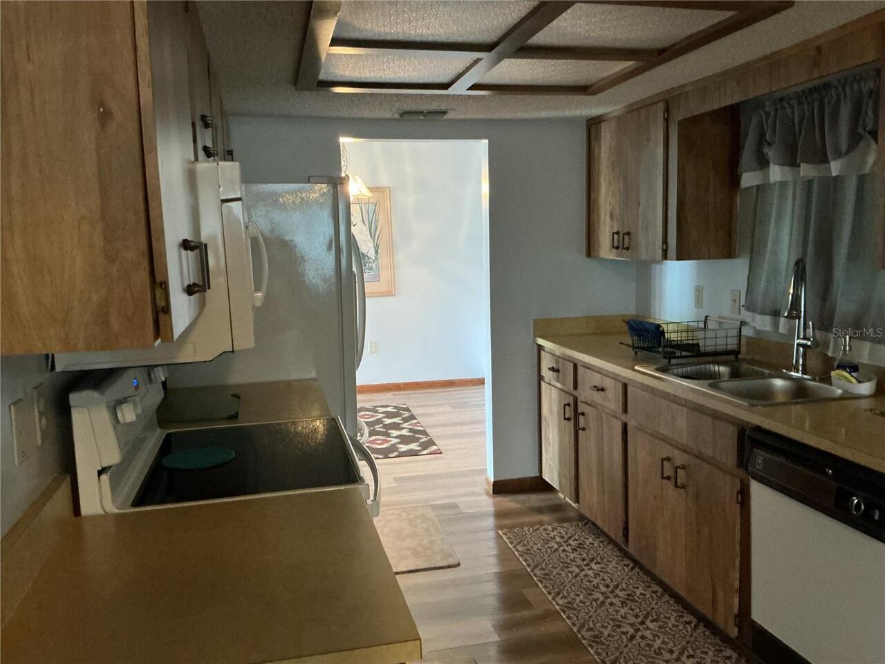 Listing Photo 6