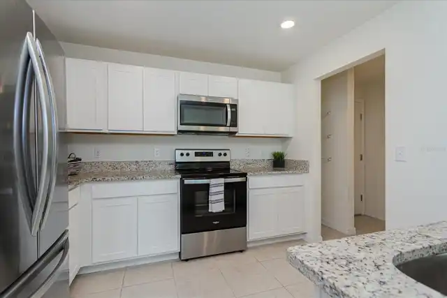 Listing Photo 7