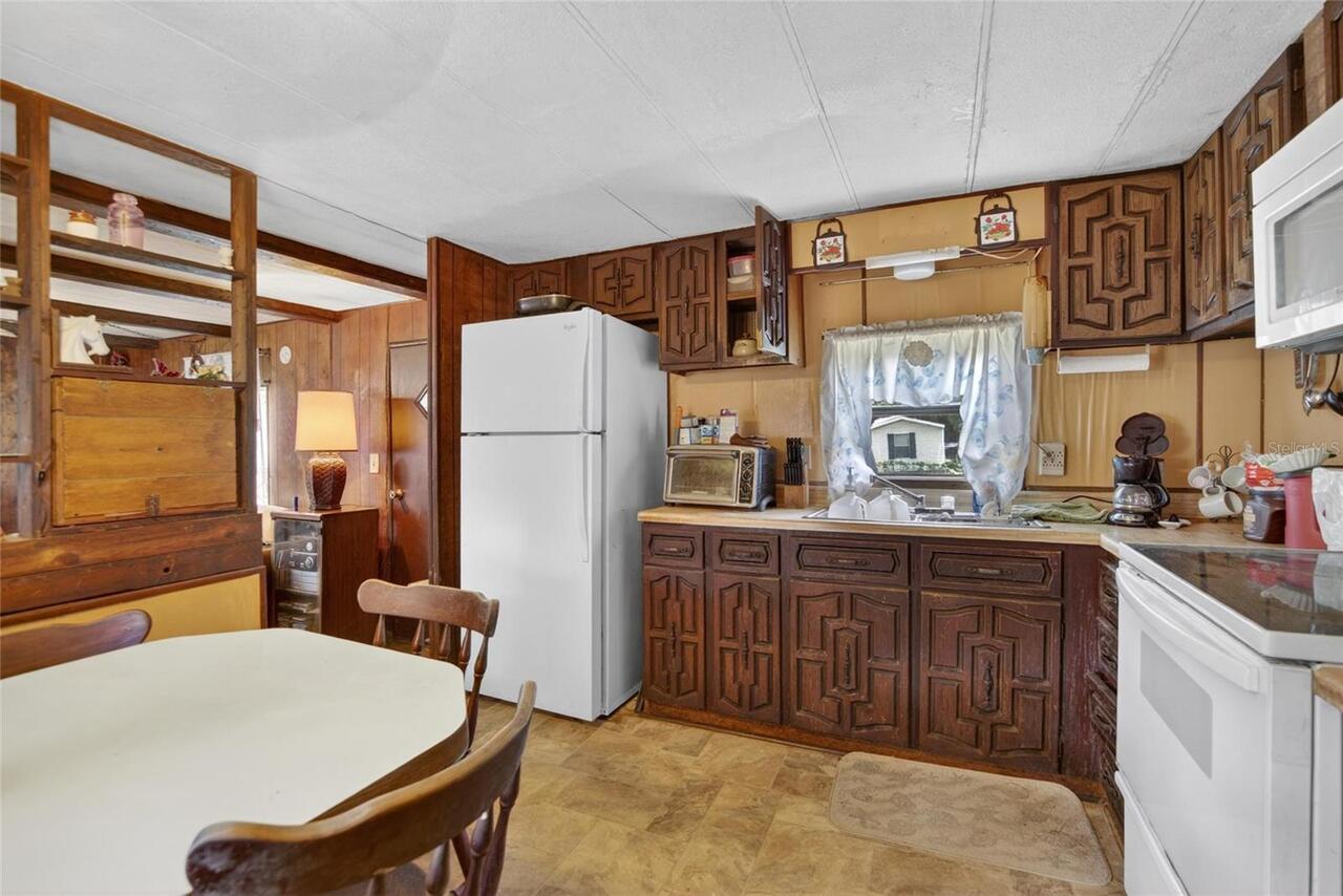 Listing Photo 16
