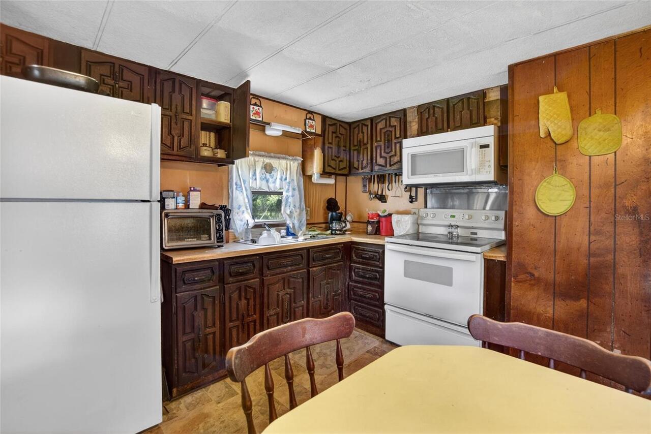 Listing Photo 17