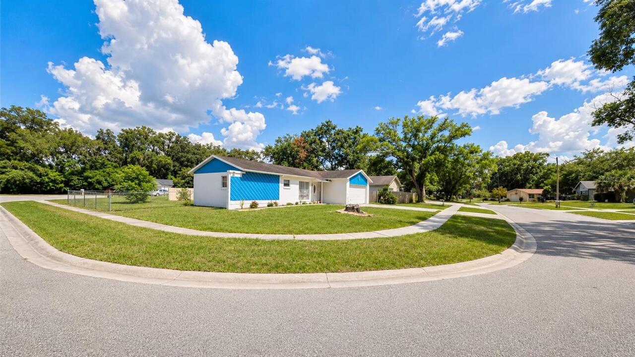 Listing Photo 17