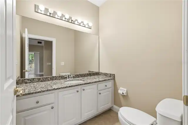 Listing Photo 14