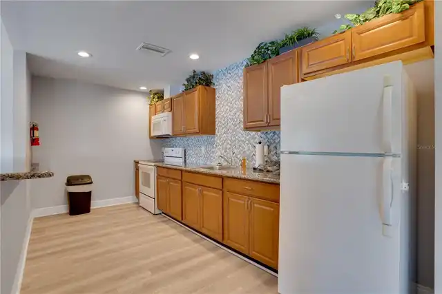 Listing Photo 29