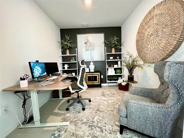 Listing Photo 8