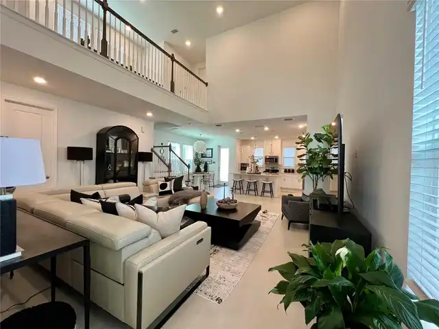 Listing Photo 9
