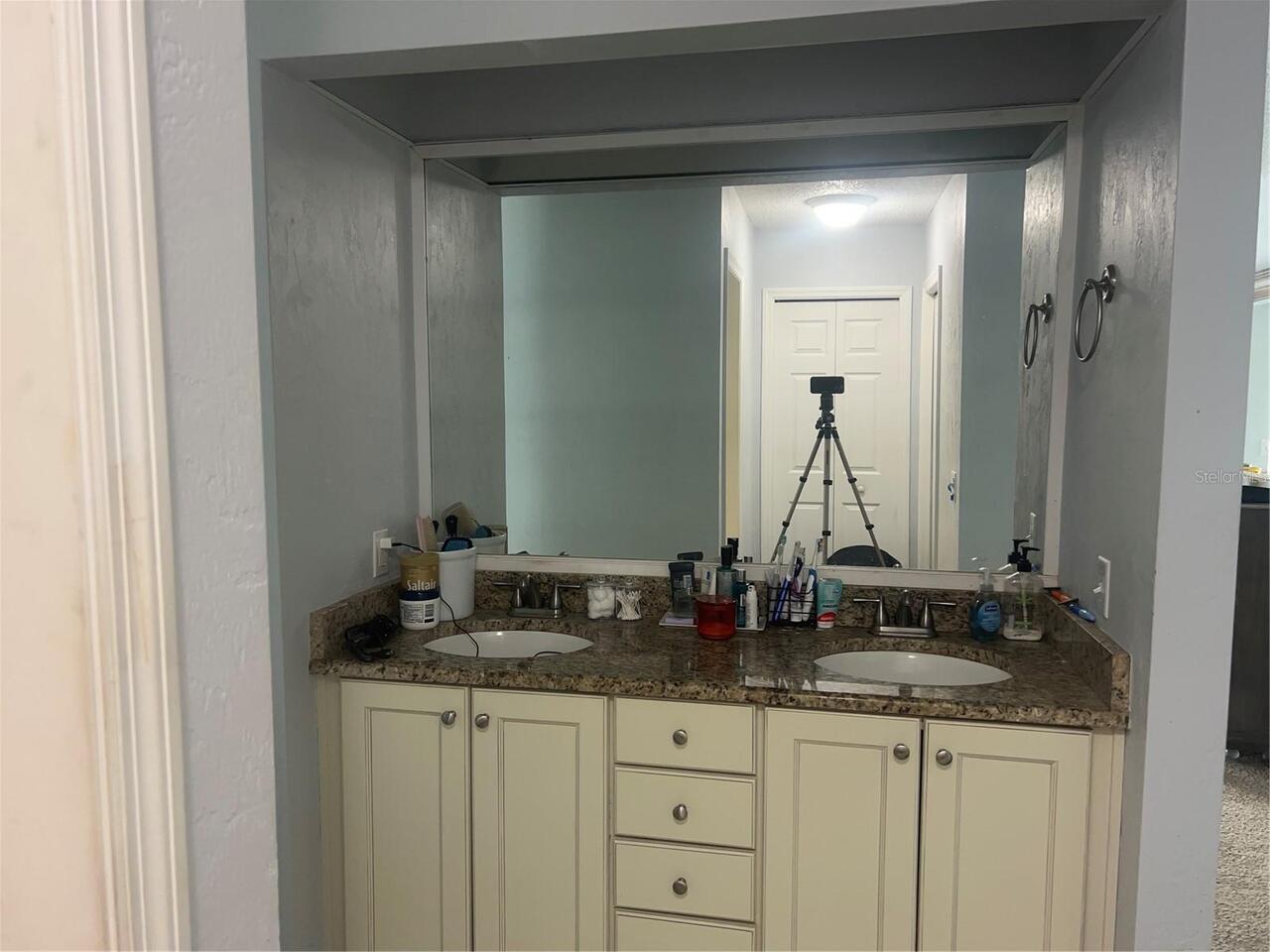 Listing Photo 8
