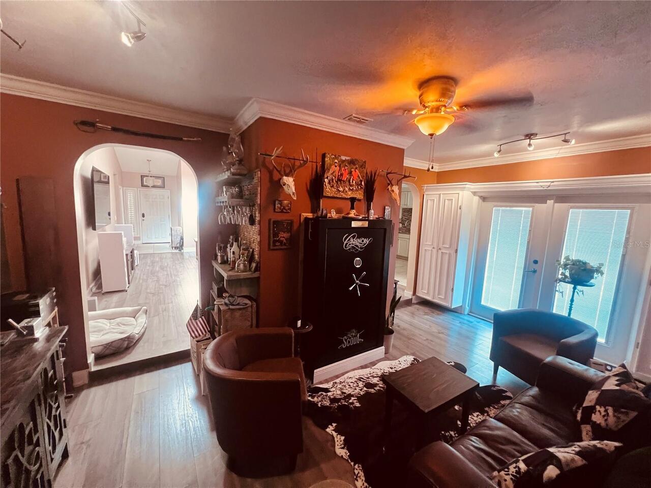 Listing Photo 16