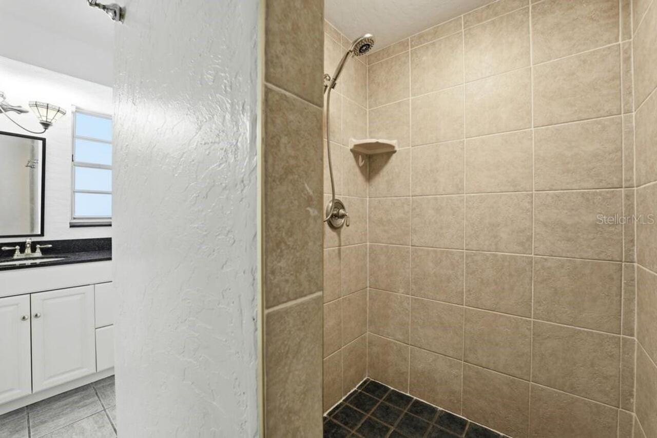 Listing Photo 34