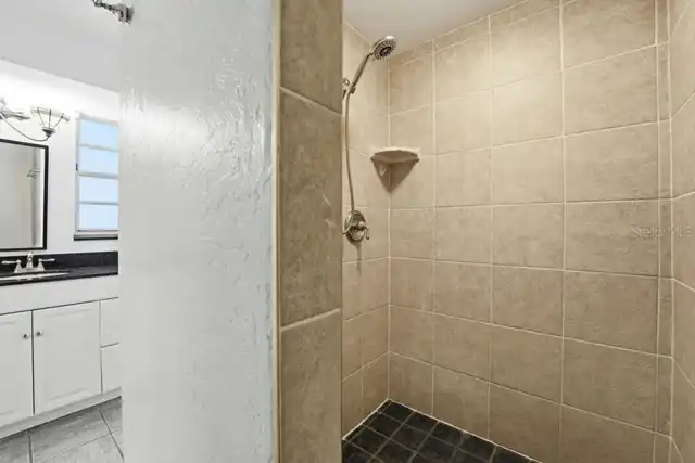 Listing Photo 34