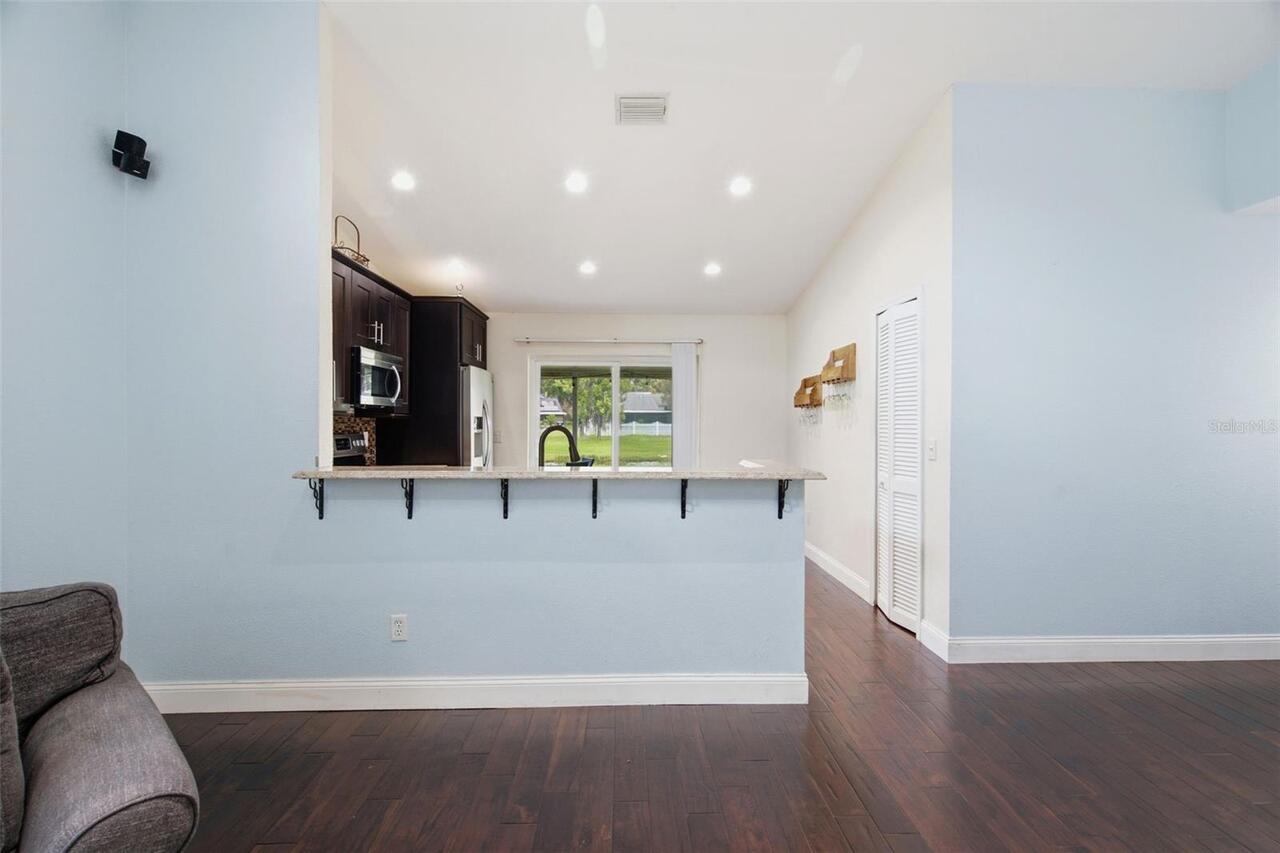 Listing Photo 8