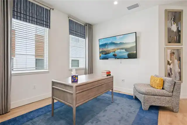 Listing Photo 16