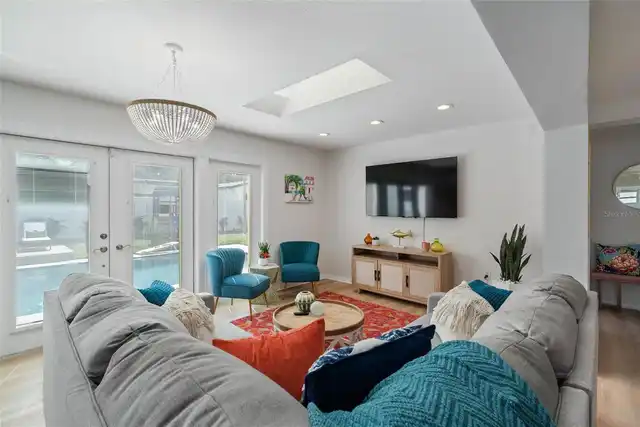 Listing Photo 6