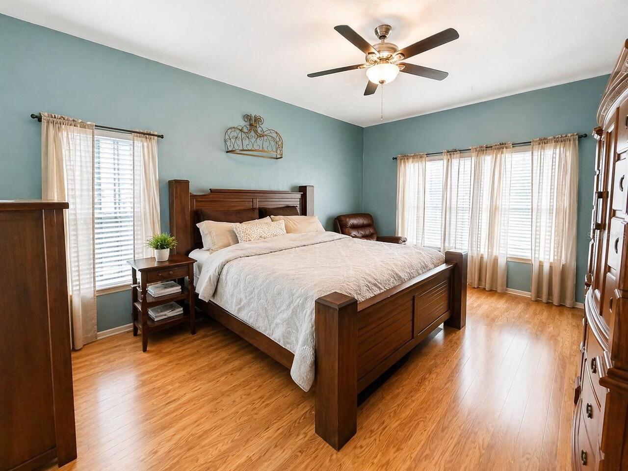 Listing Photo 8