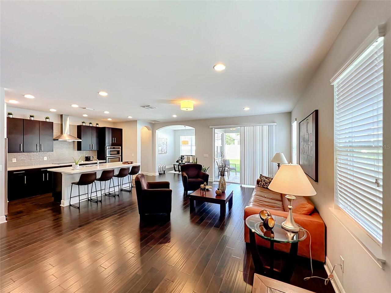 Listing Photo 12