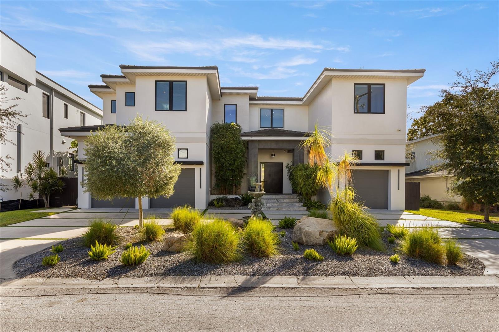 5BR, Home, 5BA, $4,998,000
Read More