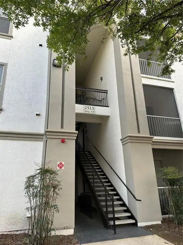 Listing Photo 11