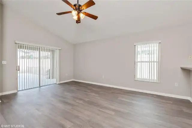 Listing Photo 9