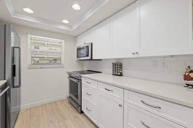 Listing Photo 10