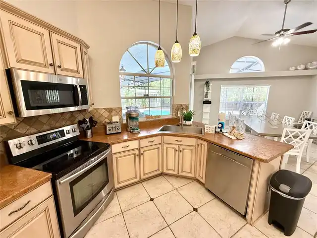 Listing Photo 28