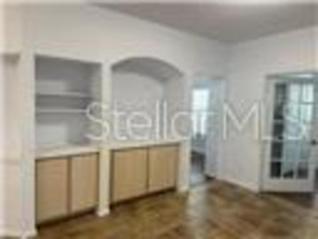 Listing Photo 9