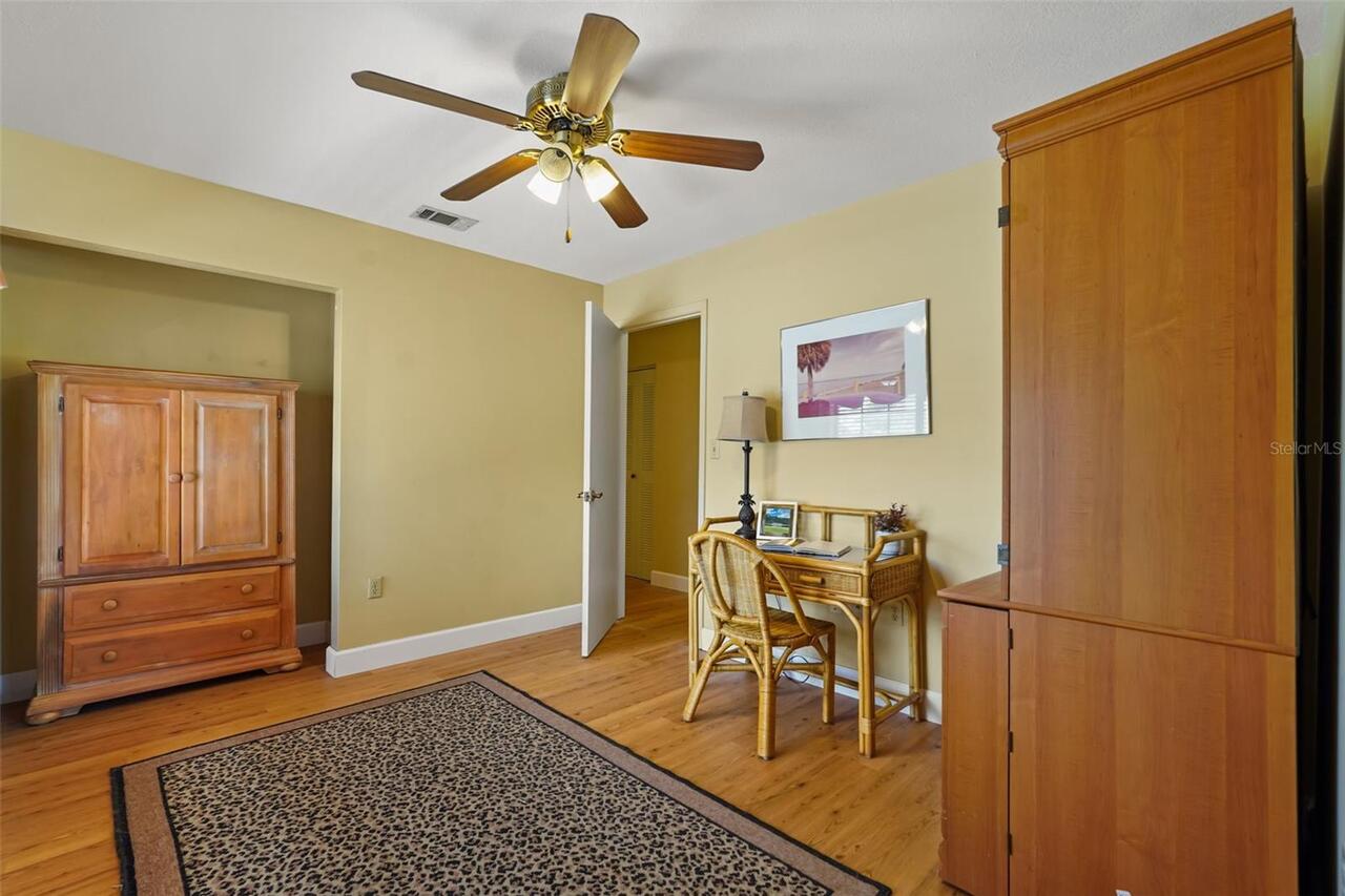 Listing Photo 16