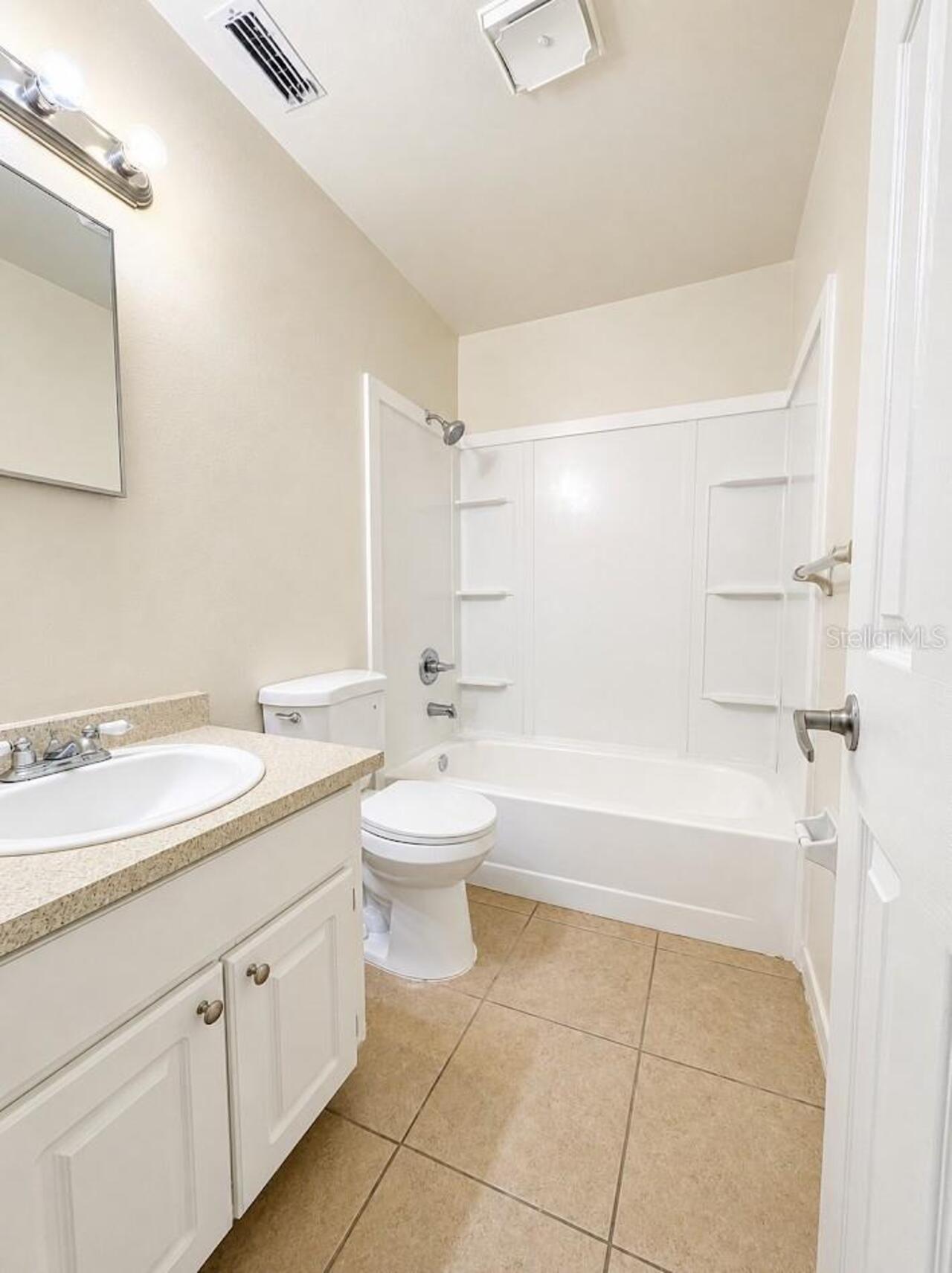 Listing Photo 9