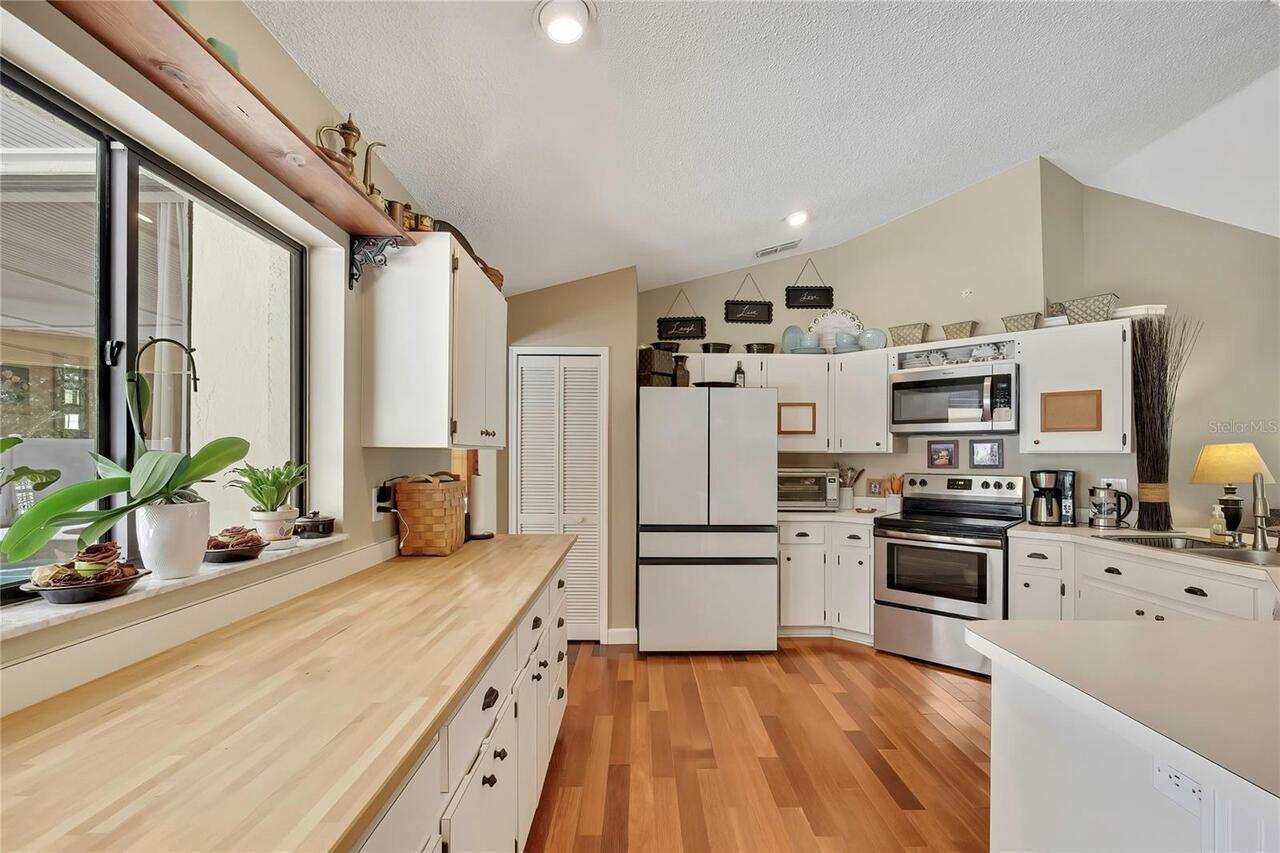 Listing Photo 15
