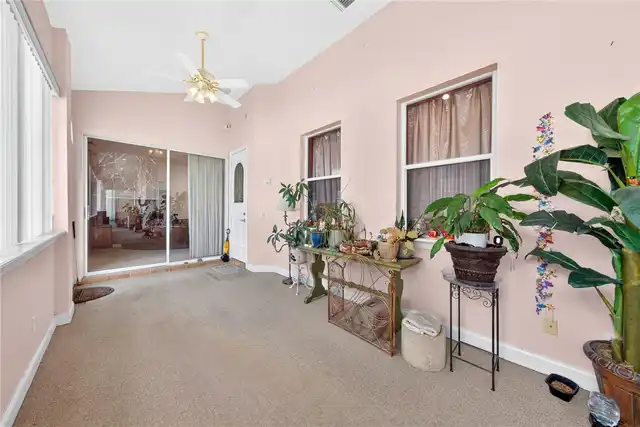 Listing Photo 22
