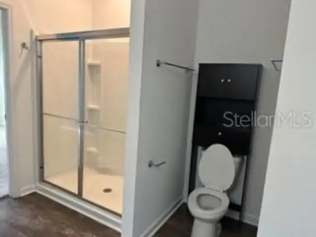 Listing Photo 9