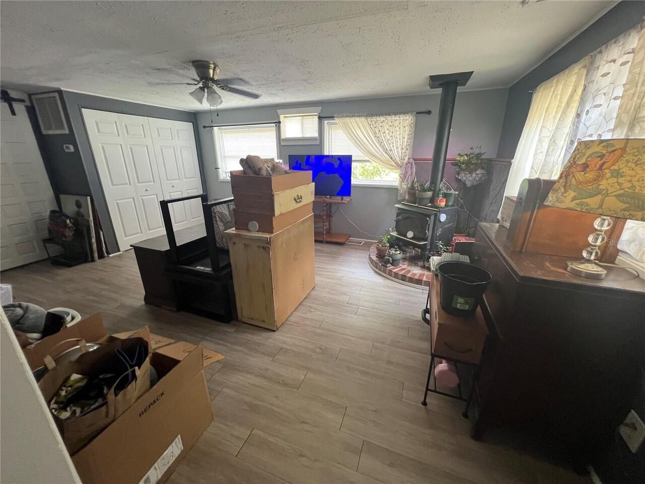 Listing Photo 6