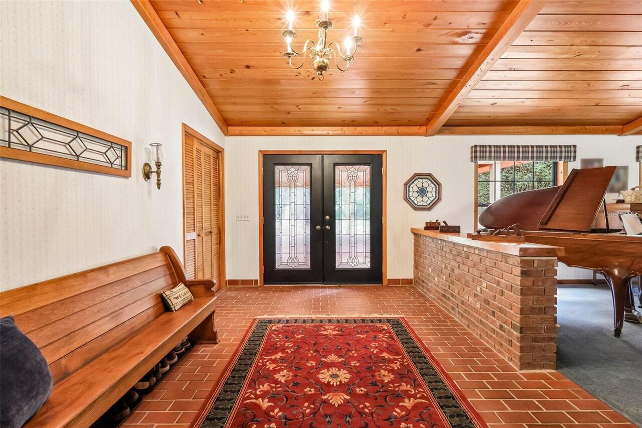 Listing Photo 7