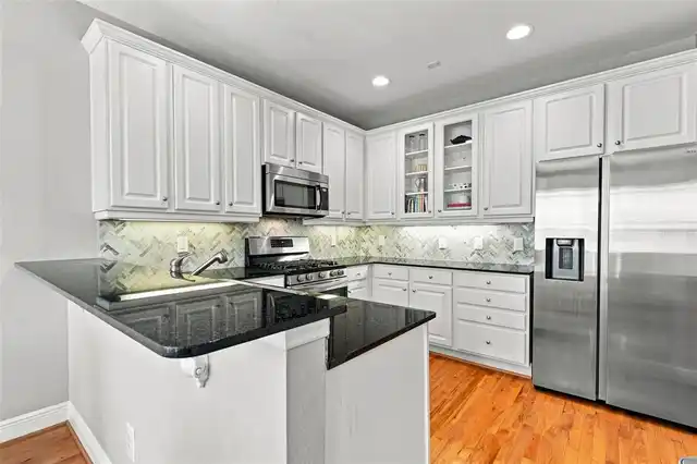 Listing Photo 15