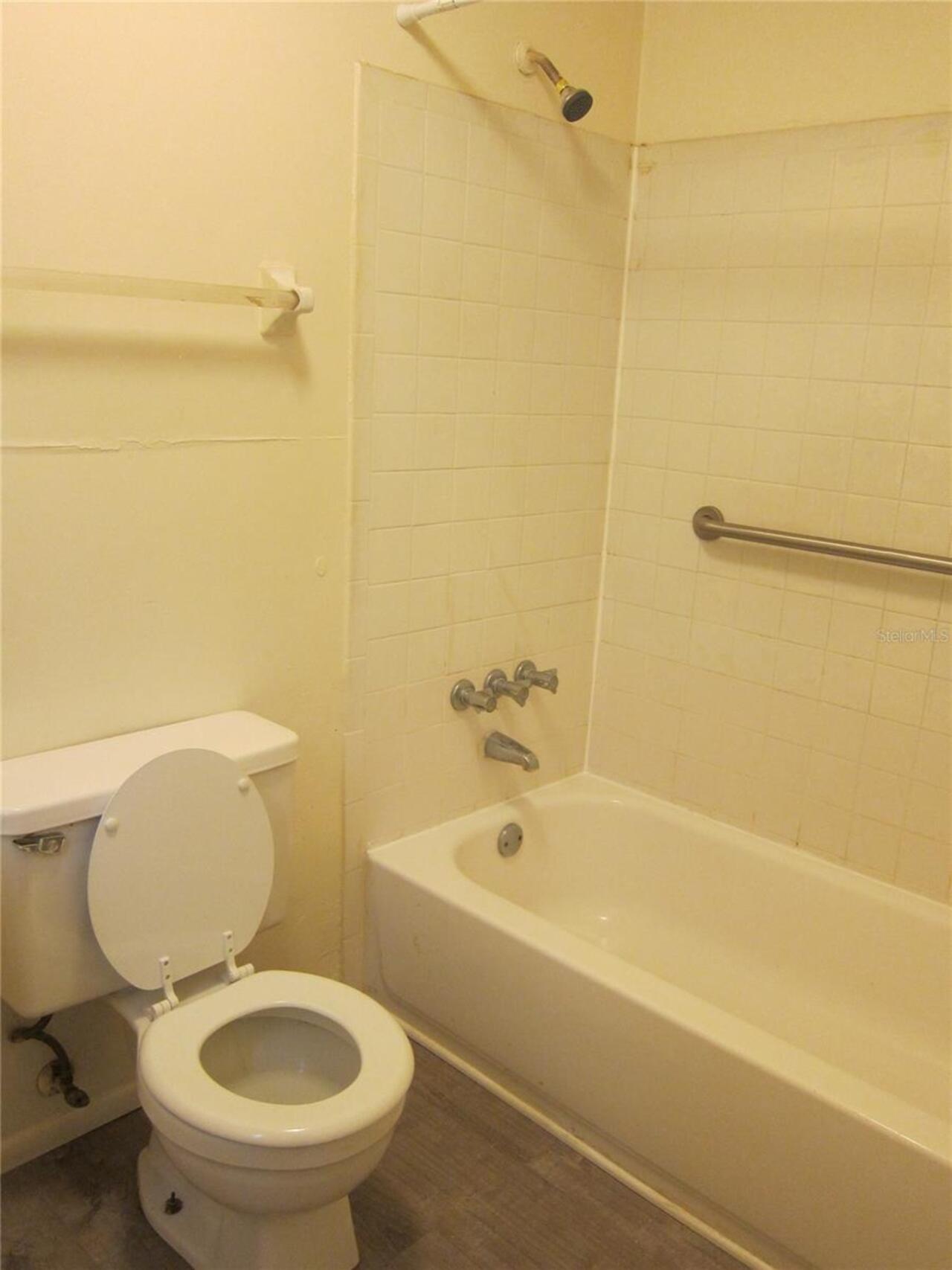 Listing Photo 7