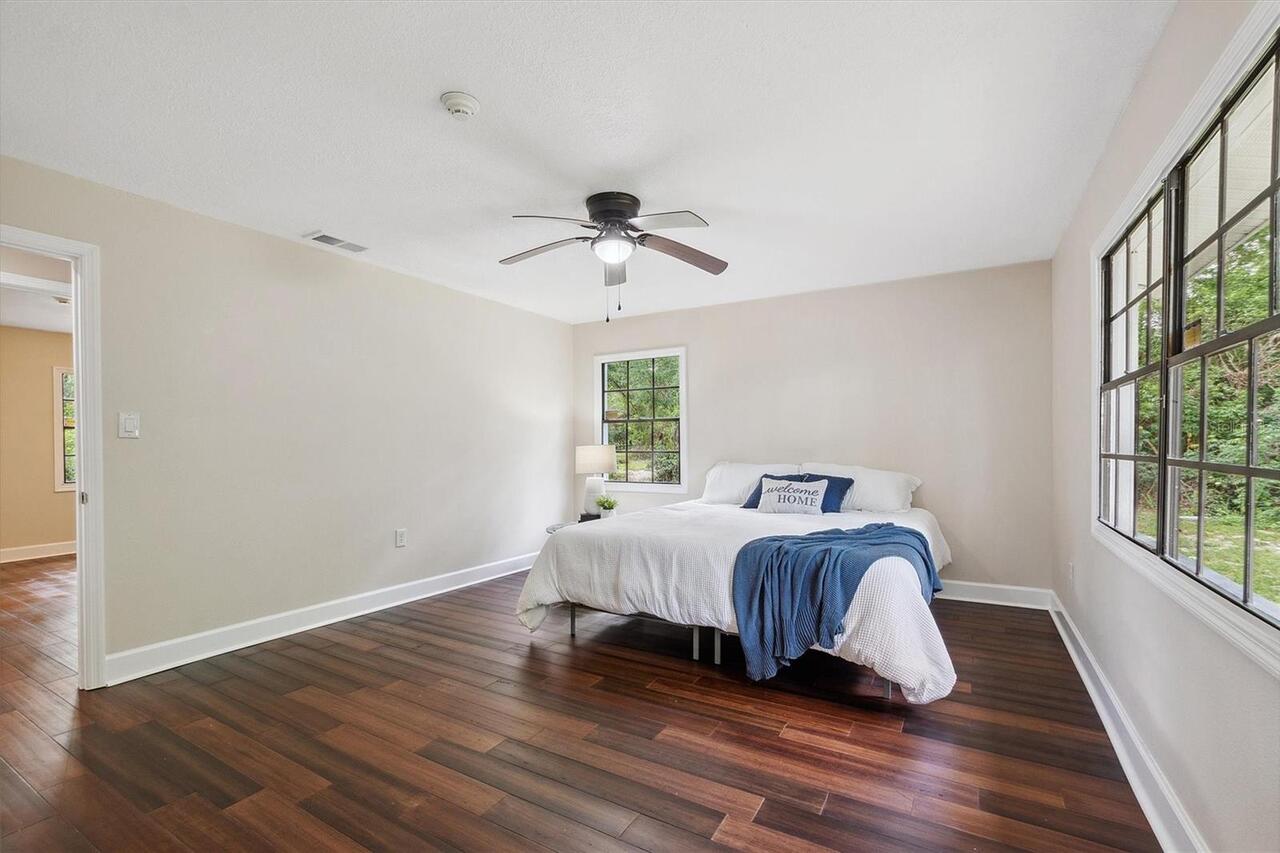 Listing Photo 13