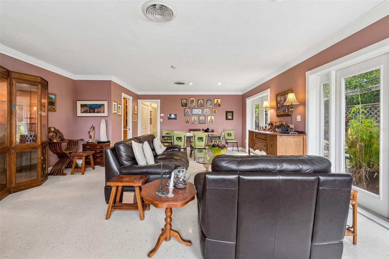 Listing Photo 7