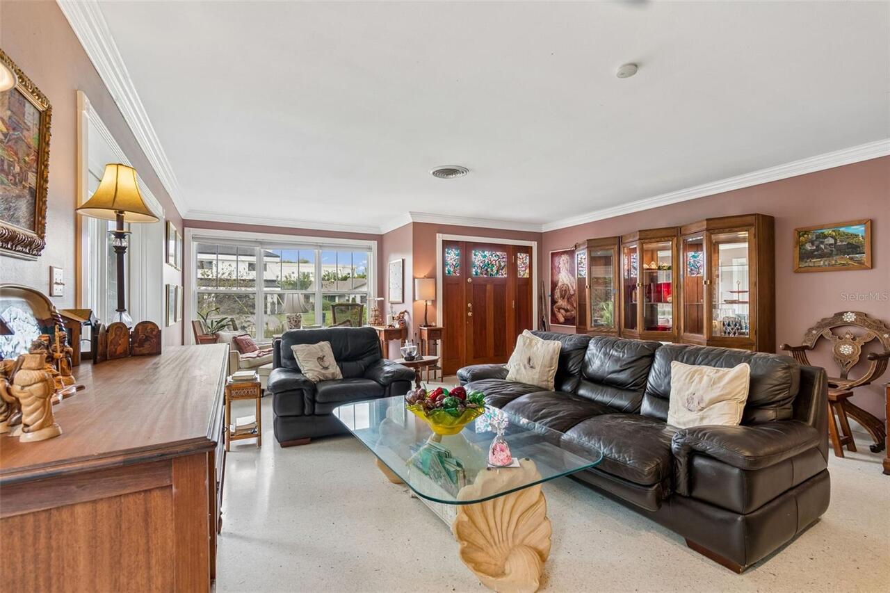 Listing Photo 10
