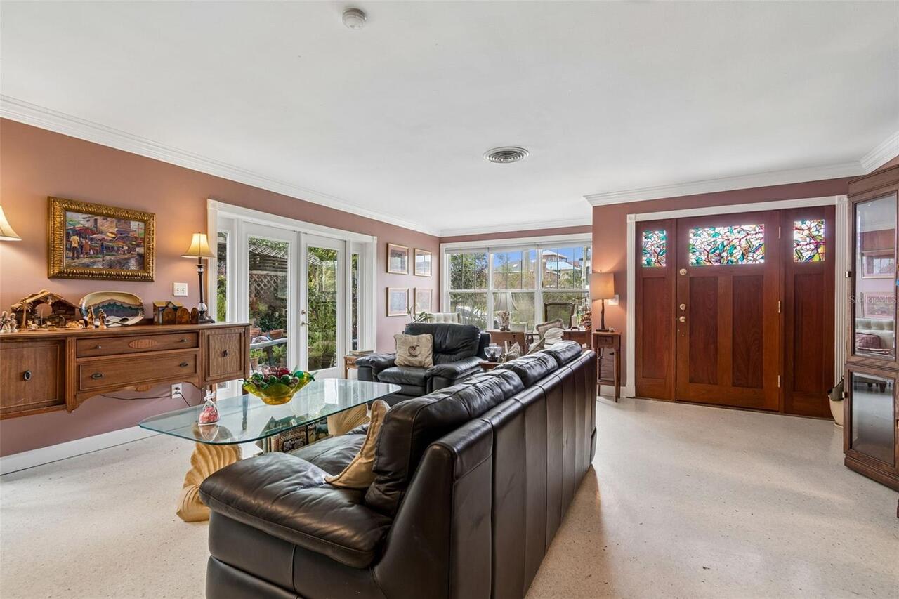 Listing Photo 11