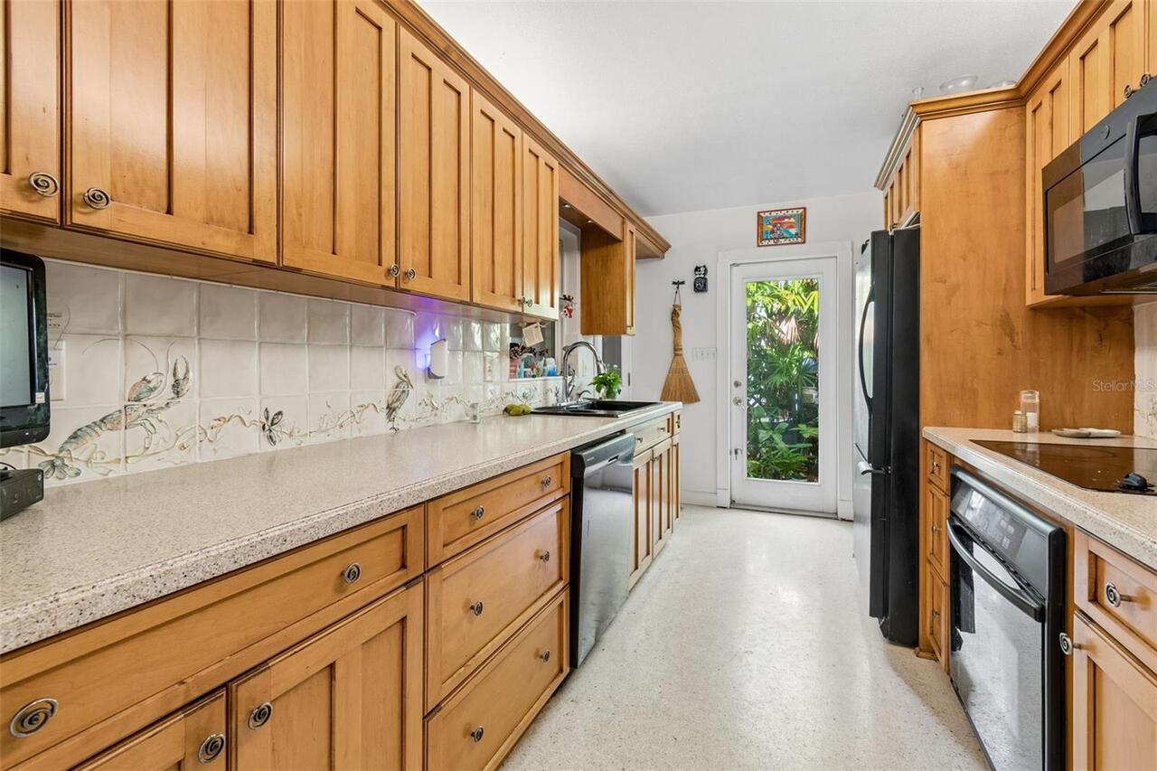 Listing Photo 17