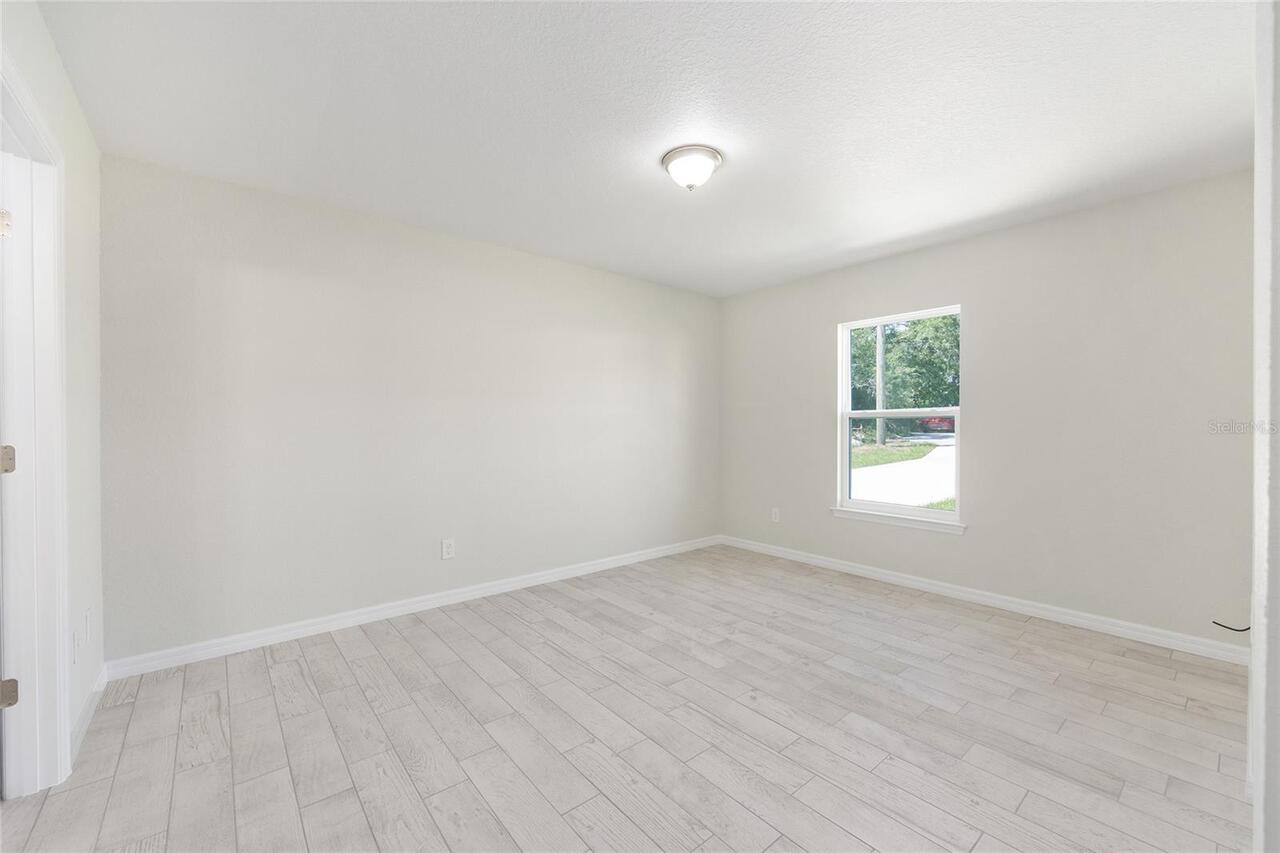 Listing Photo 26