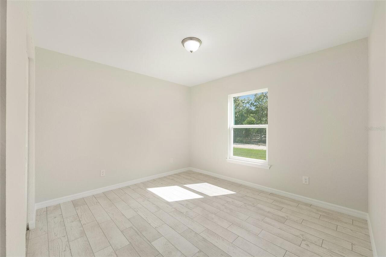 Listing Photo 33