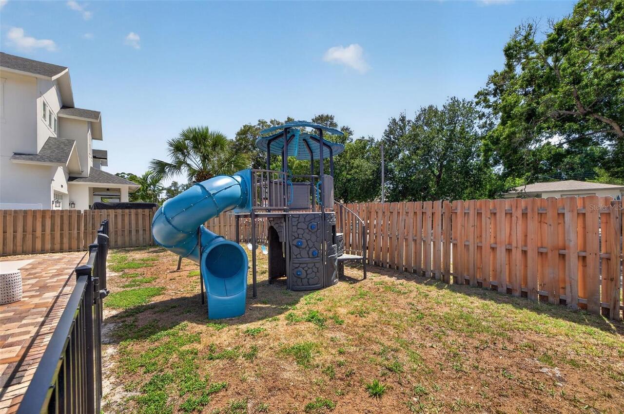 Listing Photo 29