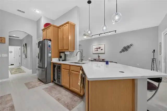 Listing Photo 10