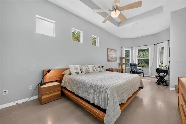 Listing Photo 14