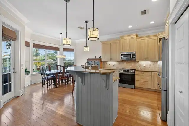 Listing Photo 18