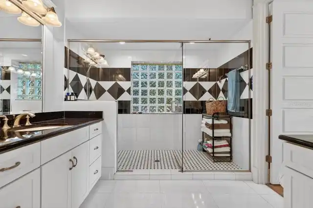 Listing Photo 32