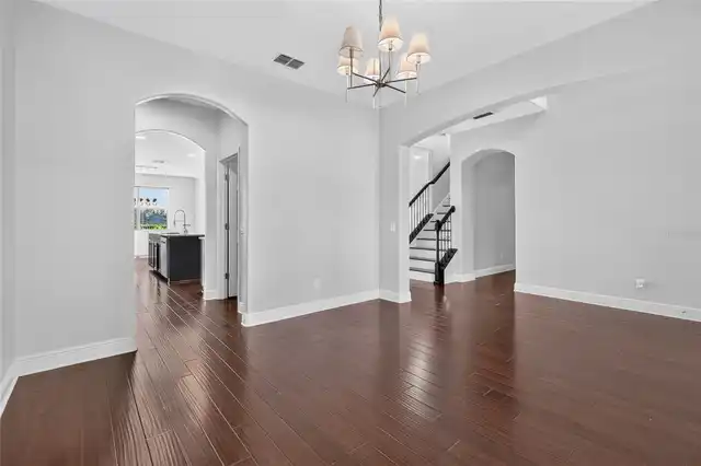Listing Photo 14