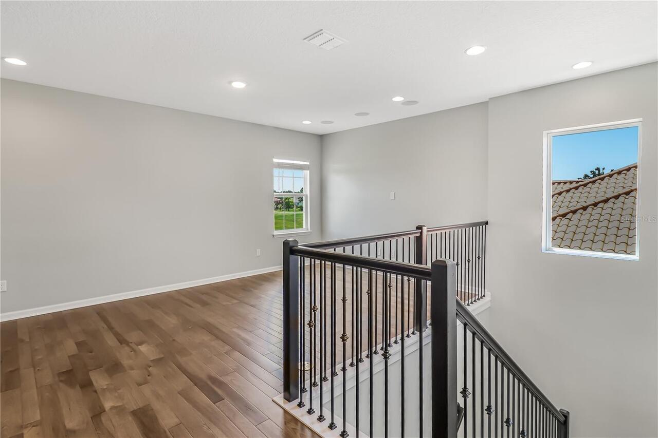Listing Photo 17