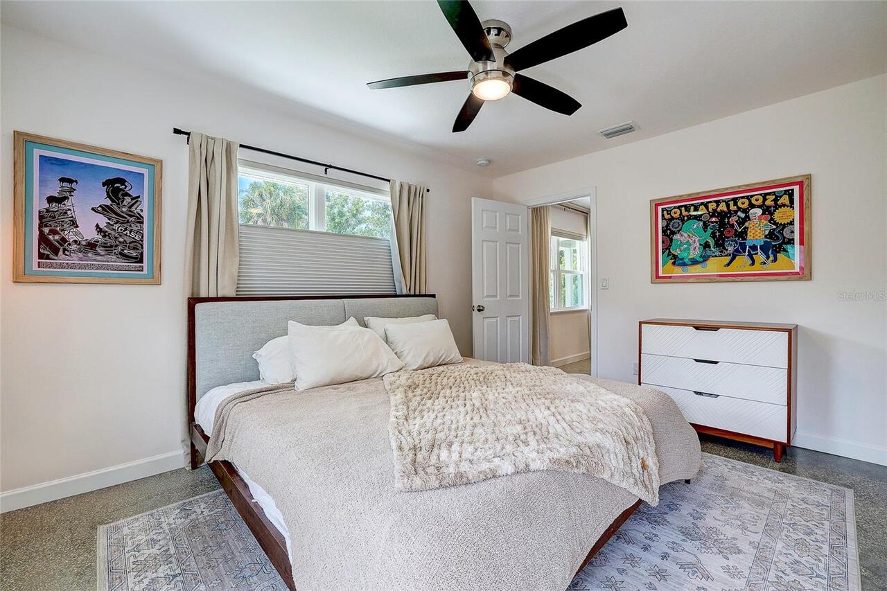 Listing Photo 16