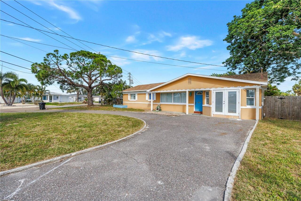 Listing Photo 6