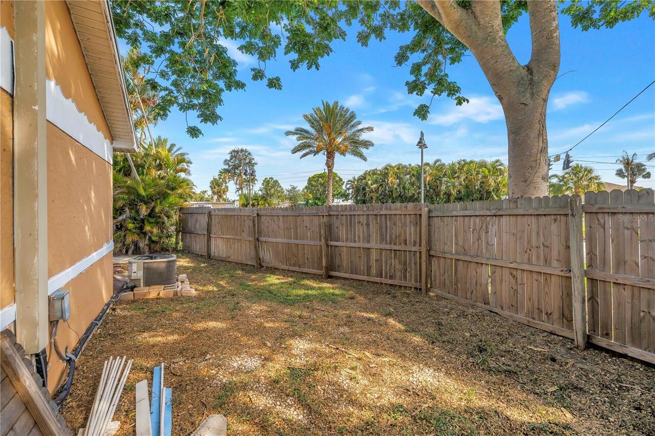 Listing Photo 14